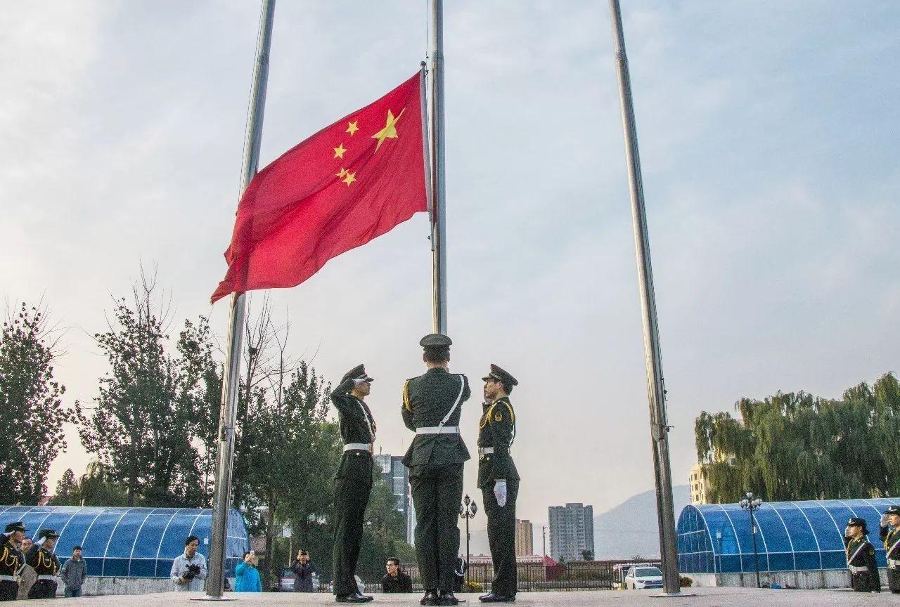 当“百戏之祖”昆曲遇上新疆娃，杨浦这所学校这样打造“育人密码”